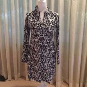 Black and white knit dress